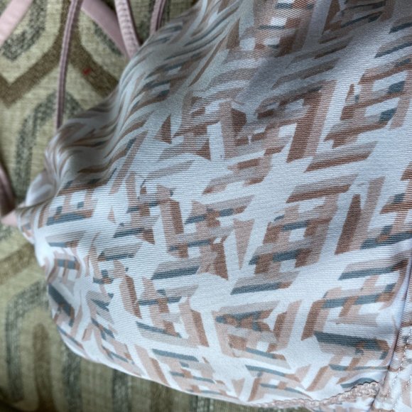 Lot of 2 Victoria Secret Bralettes - Picture 10 of 10